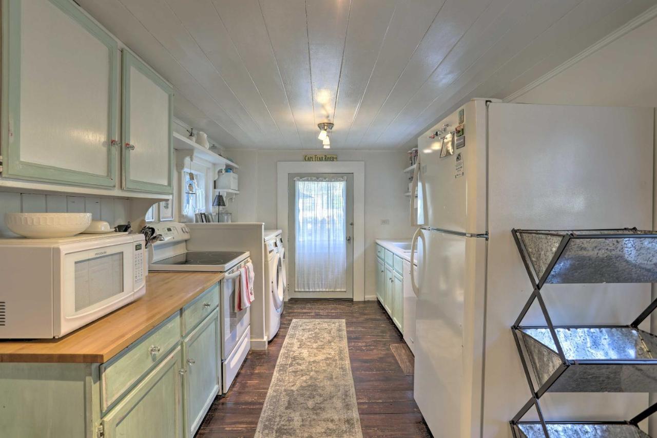 Coastal, Walkable Home In Historic Southport! 외부 사진